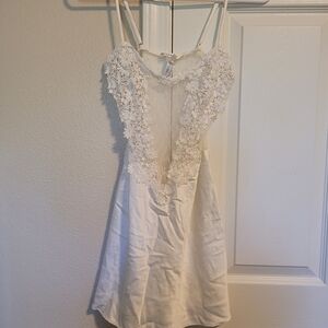 Elegant White Lace Dress